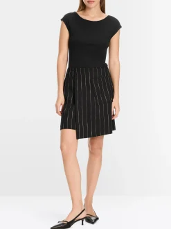 Marc Cain Shirts & Tops-BASIC-SHIRT MIT WEITEM AUSSCHNITT black