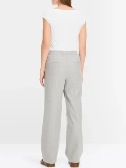 Marc Cain Shirts & Tops-BASIC-SHIRT MIT WEITEM AUSSCHNITT white