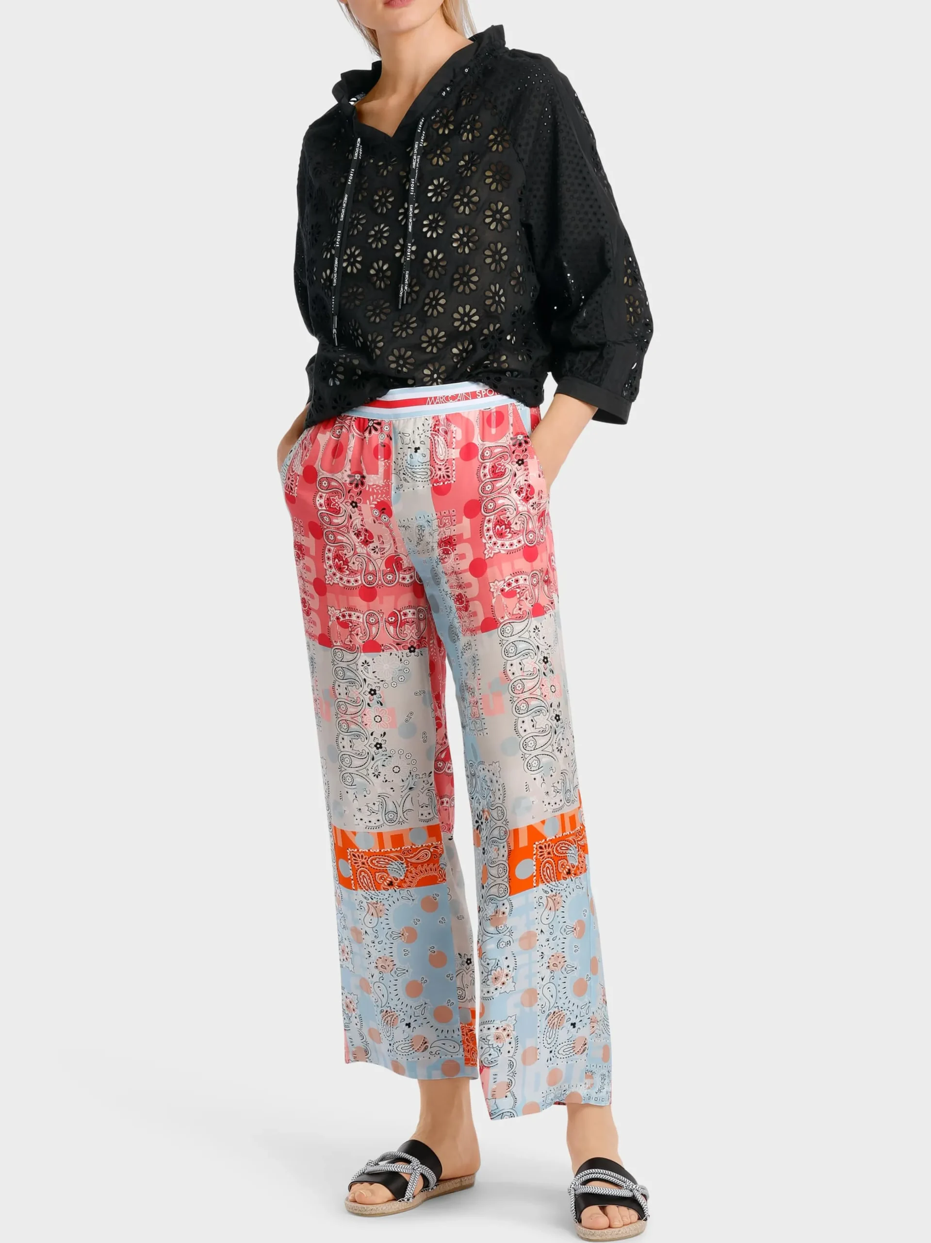 Marc Cain Blusen & Tuniken-BLUSE MIT LOCHSTICKEREI black