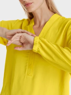 Marc Cain Blusen & Tuniken-BLUSE MIT V-NECK bright sulphur