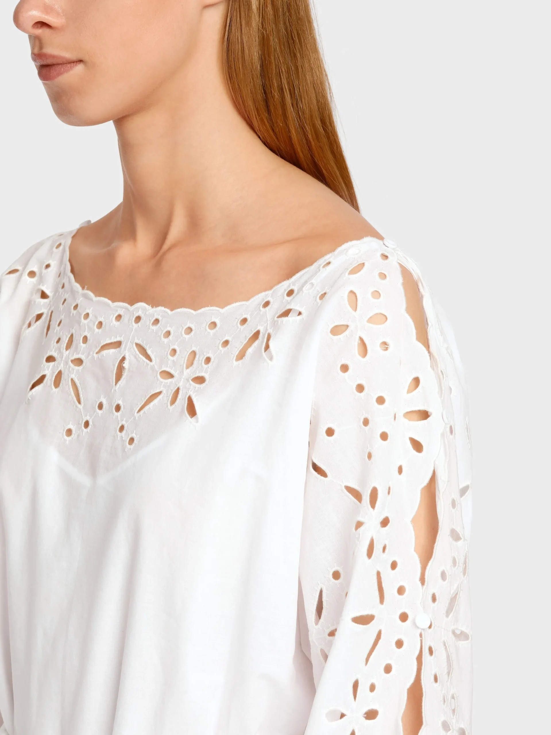 Marc Cain Kleider-FEMININES BAUMWOLLKLEID MIT SPITZE white