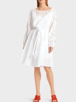 Marc Cain Kleider-FEMININES BAUMWOLLKLEID MIT SPITZE white
