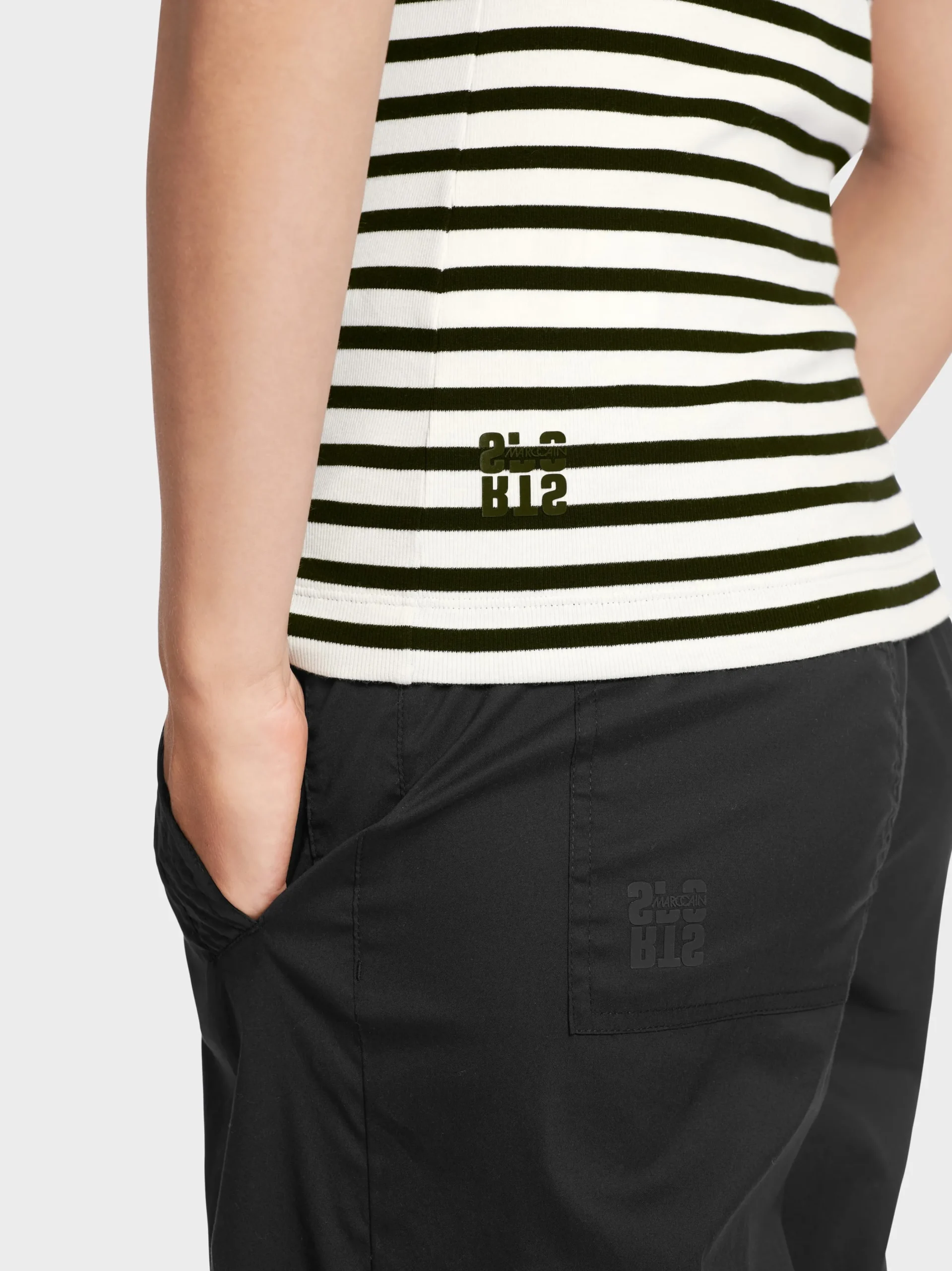 Marc Cain Shirts & Tops-GESTREIFTES, ÄRMELLOSES TOP black and white