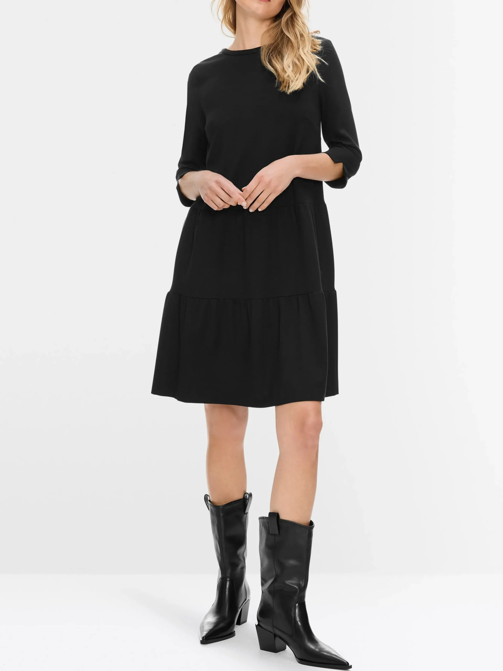 Marc Cain Kleider-JERSEYKLEID MIT STUFENVOLANTS black