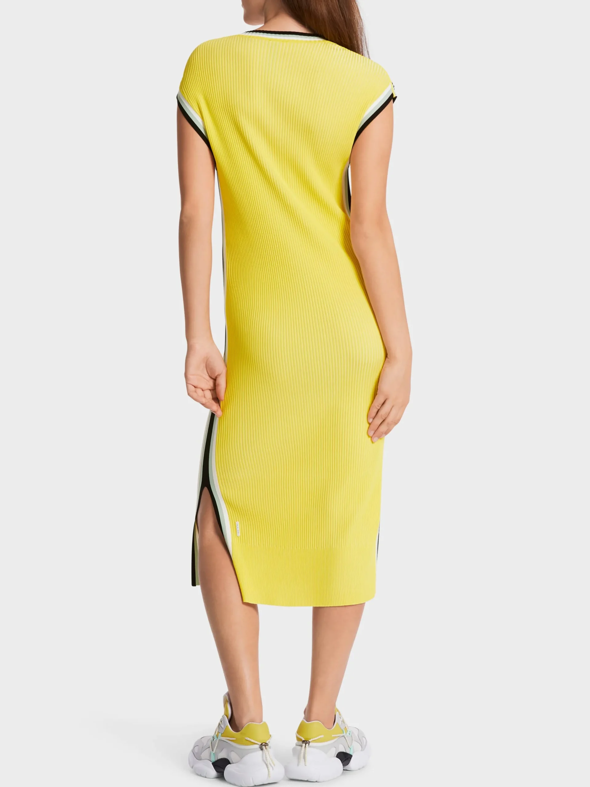 Marc Cain Kleider|Strick-LANGES SCHMALES STRICKKLEID soft limeade