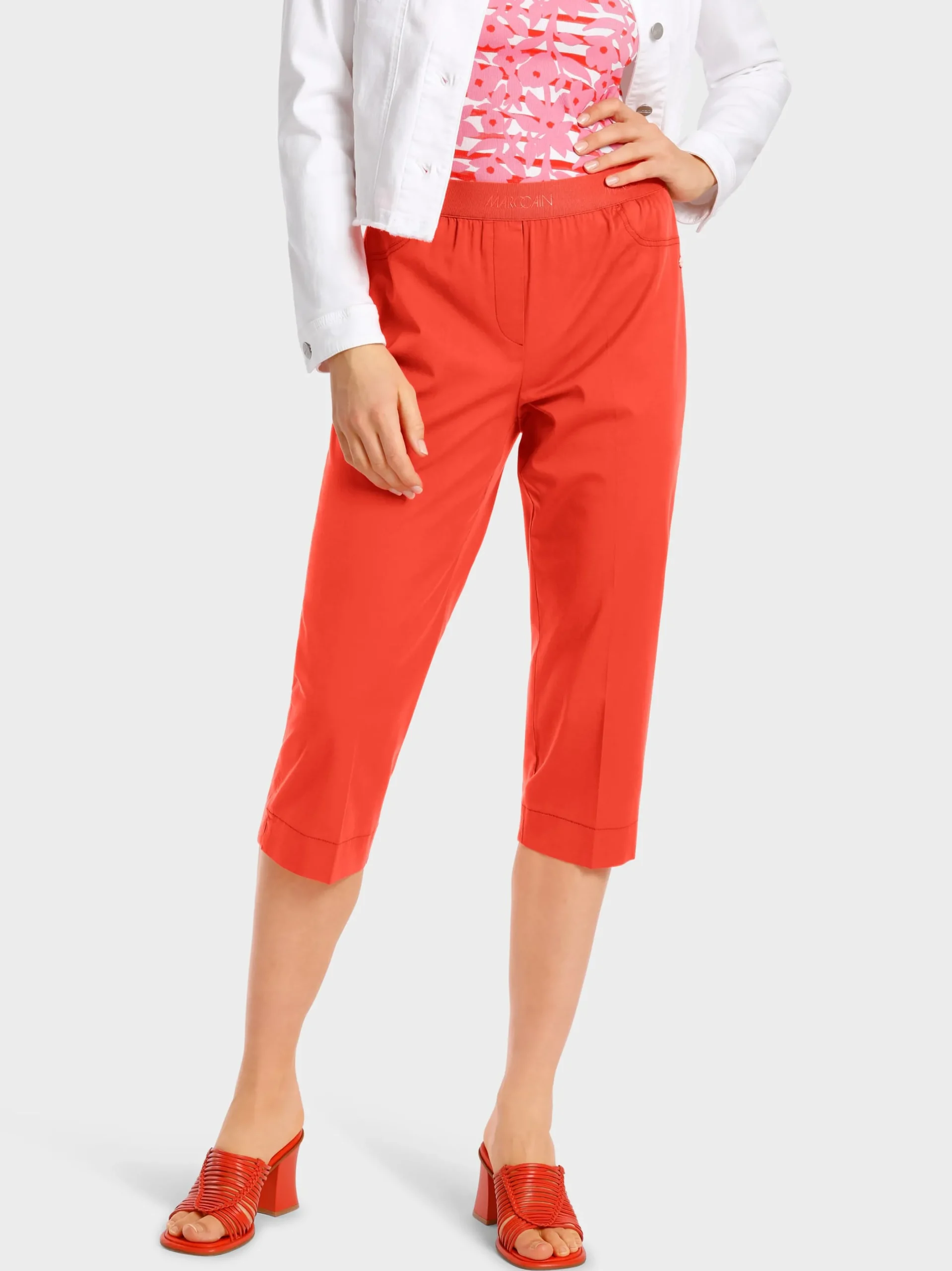 Marc Cain Hosen-MODELL FATSA – CAPRIHOSE MIT BÜGELFALTE bright tomato