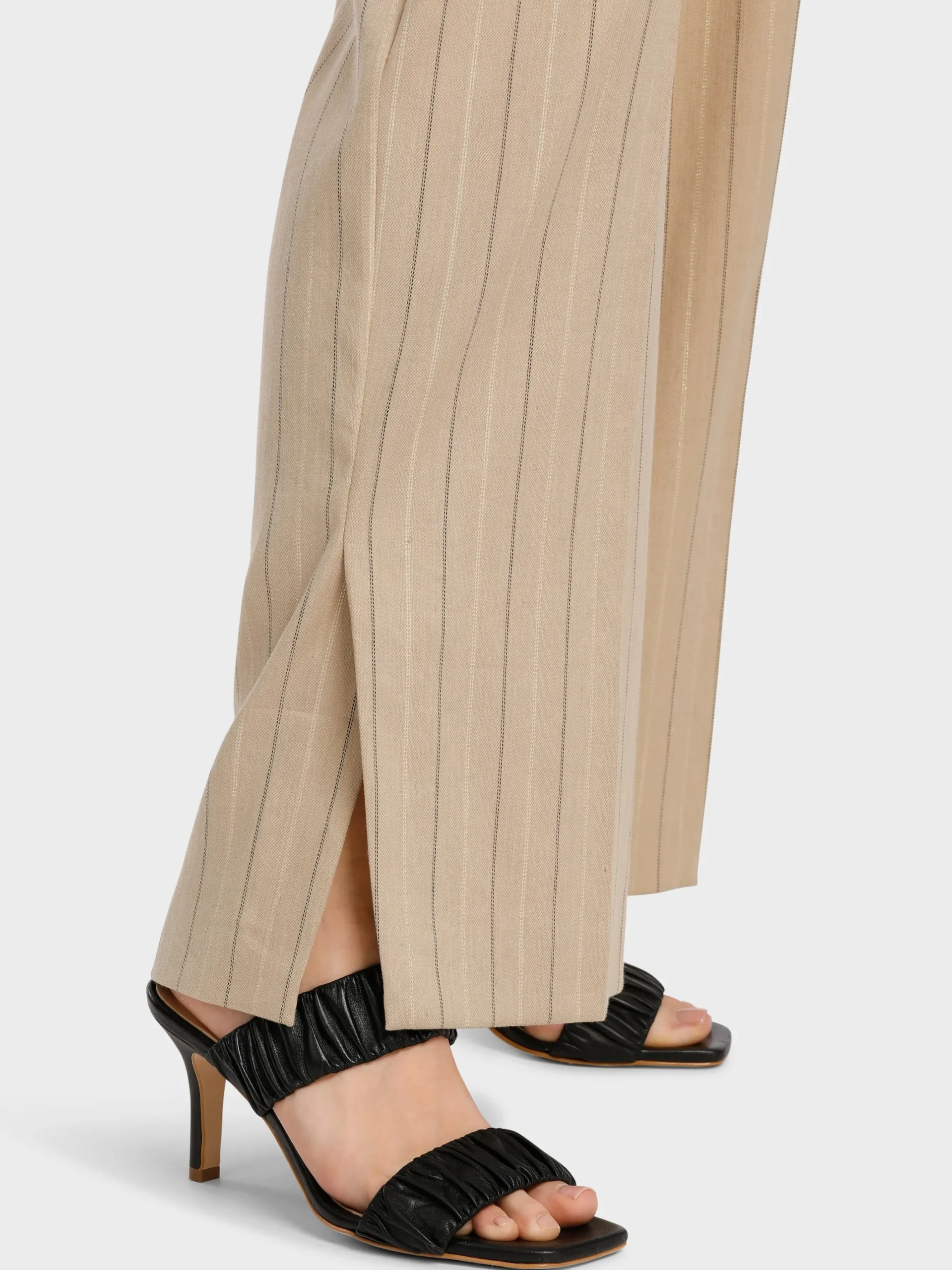 Marc Cain Hosen|Hosenanzüge-MODELL WASCO – HOSE IN NADELSTREIF deep sand