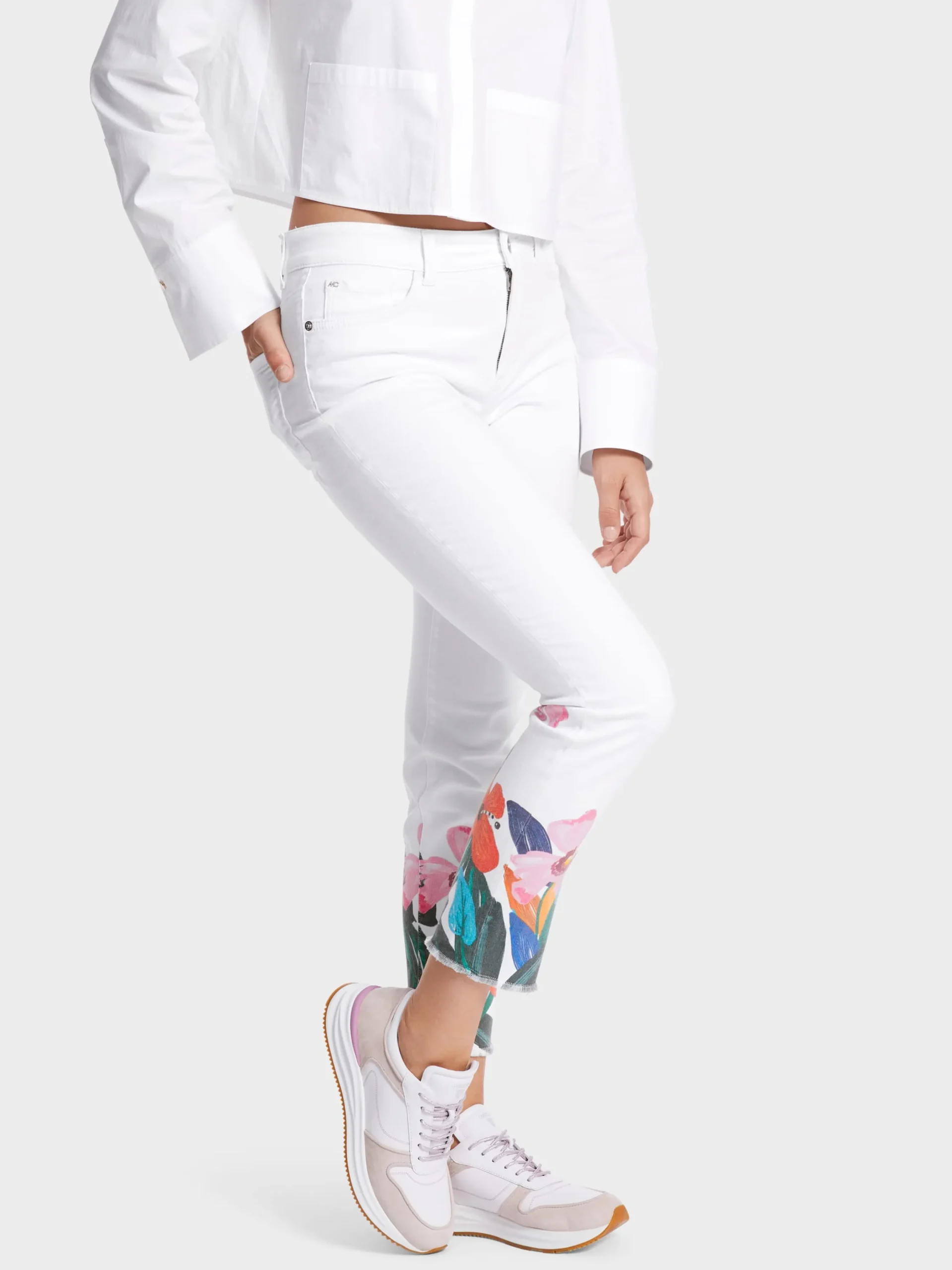Marc Cain Jeans-"RETHINK TOGETHER" MODELL SILEA 7/8-LANG white