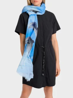Marc Cain Accessoires-SCHAL MIT DELFINPRINT bright azure