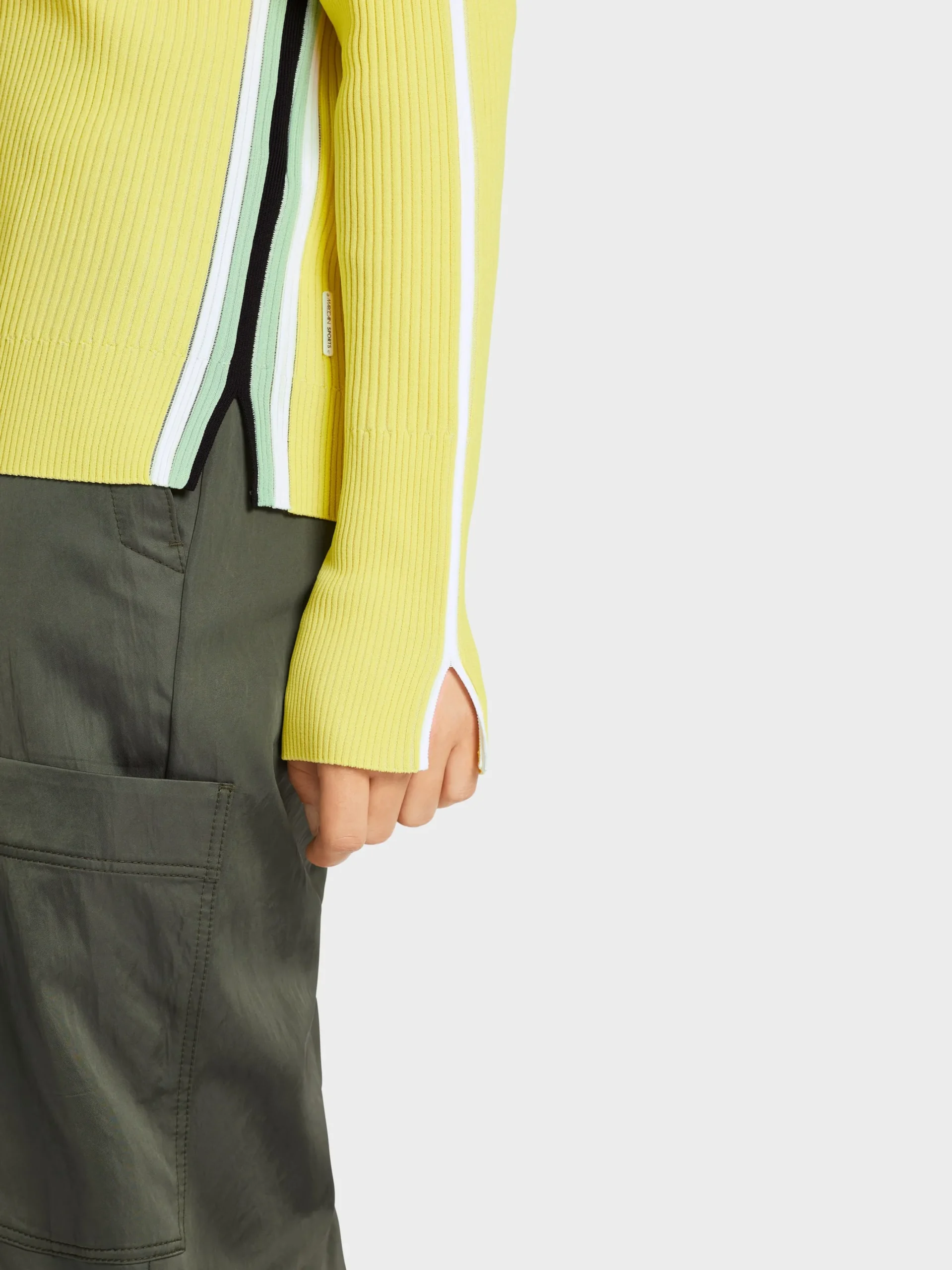Marc Cain Pullover & Sweatshirts|Strick-SCHULTERFREIER SWEATER AUS VISKOSE soft limeade