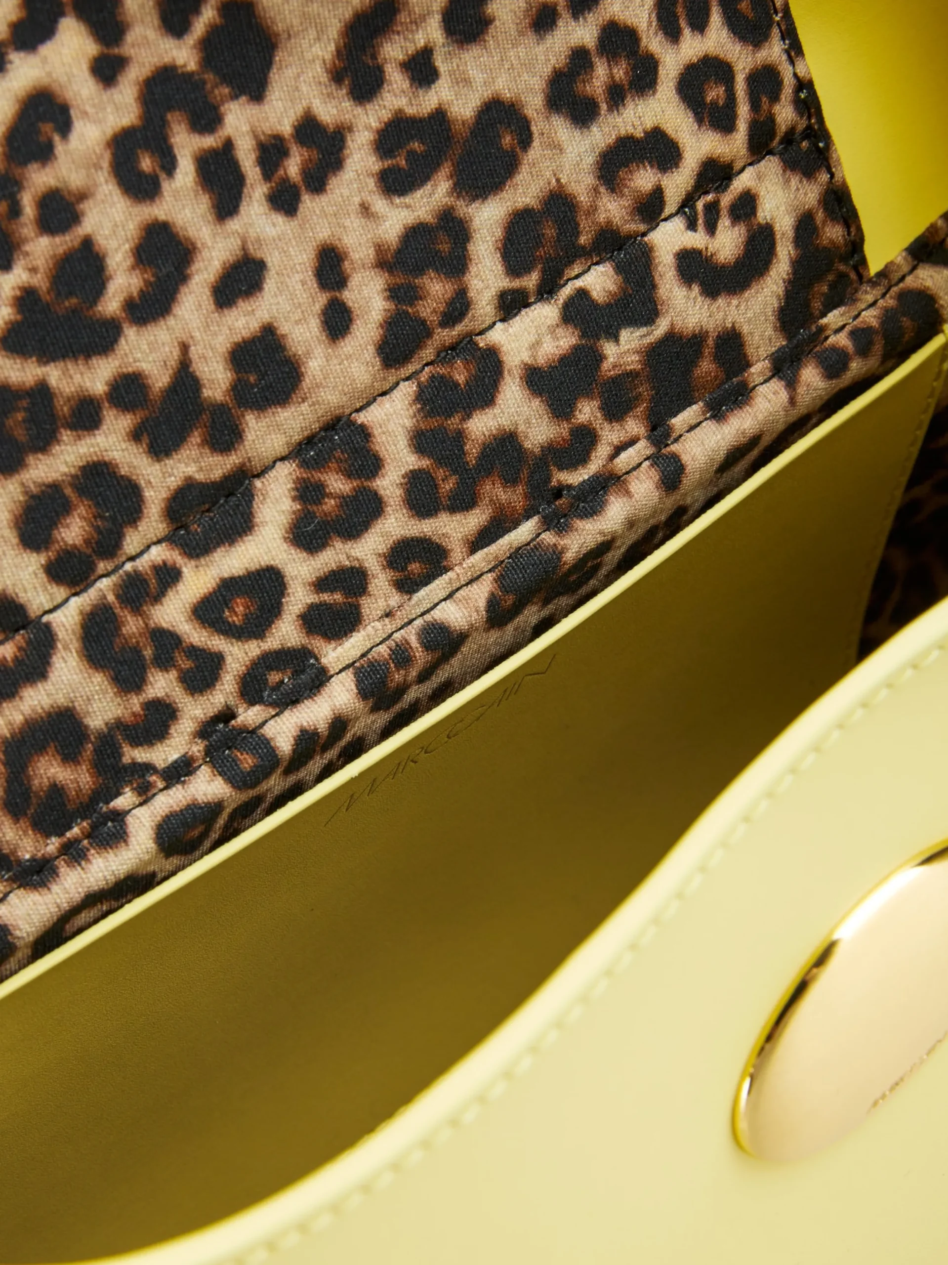 Marc Cain Taschen-SCHULTERTASCHE "RETHINK TOGETHER" pale lemon