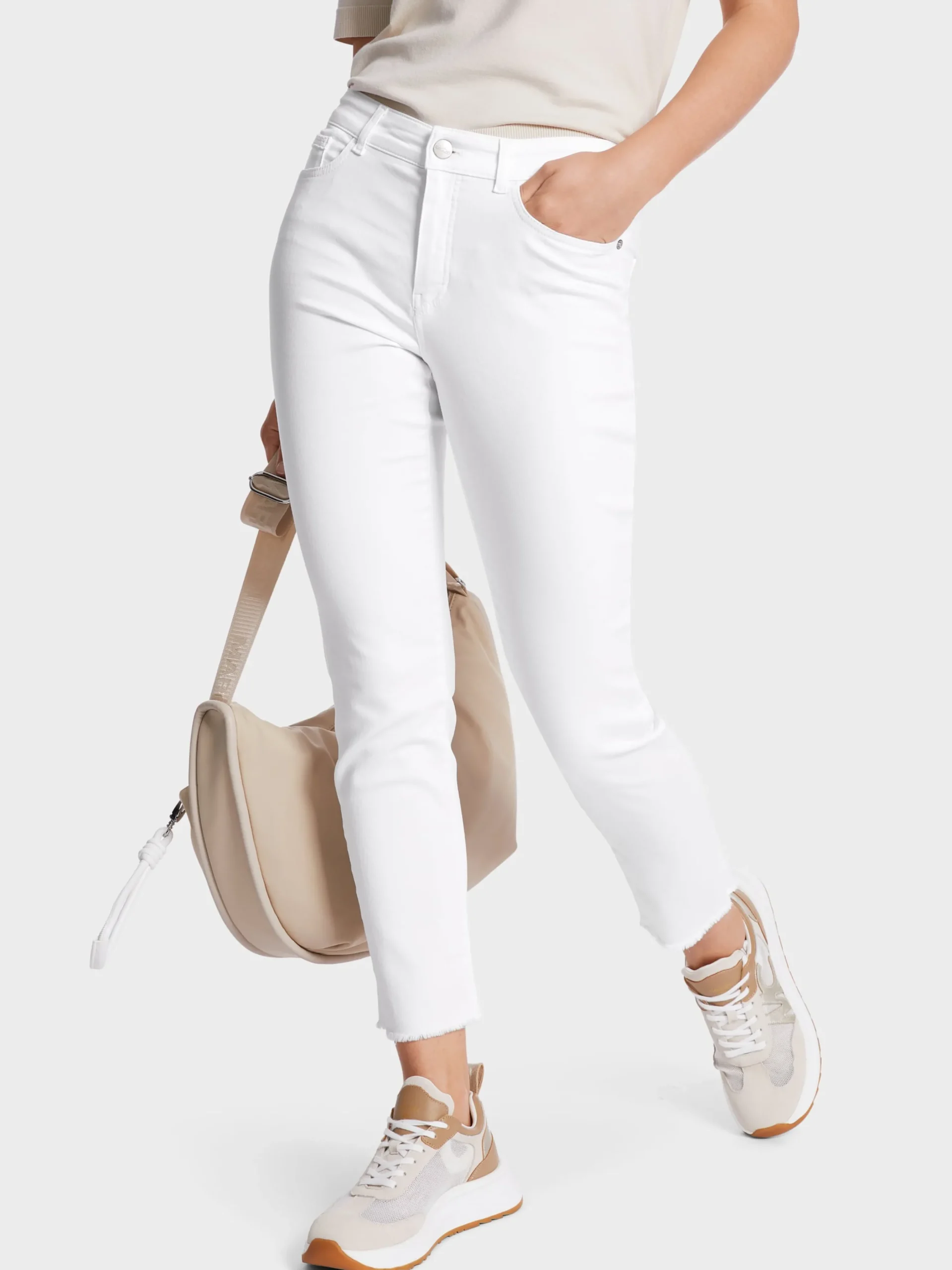 Marc Cain Jeans-SLIM FIT MODELL SILEA "RETHINK TOGETHER" white