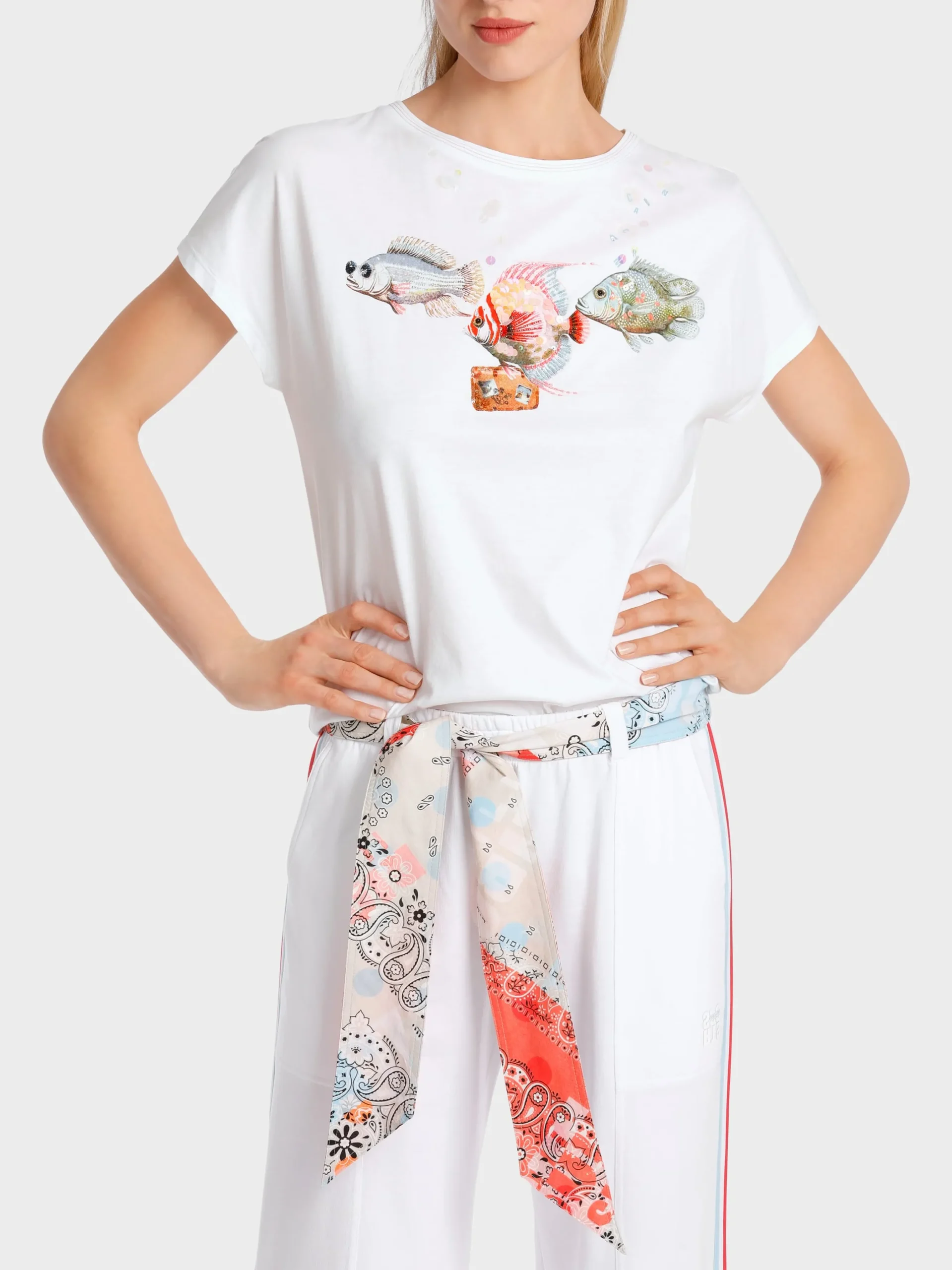 Marc Cain Shirts & Tops-T-SHIRT MIT PLATZIERTER FISCHAPPLIKATION white