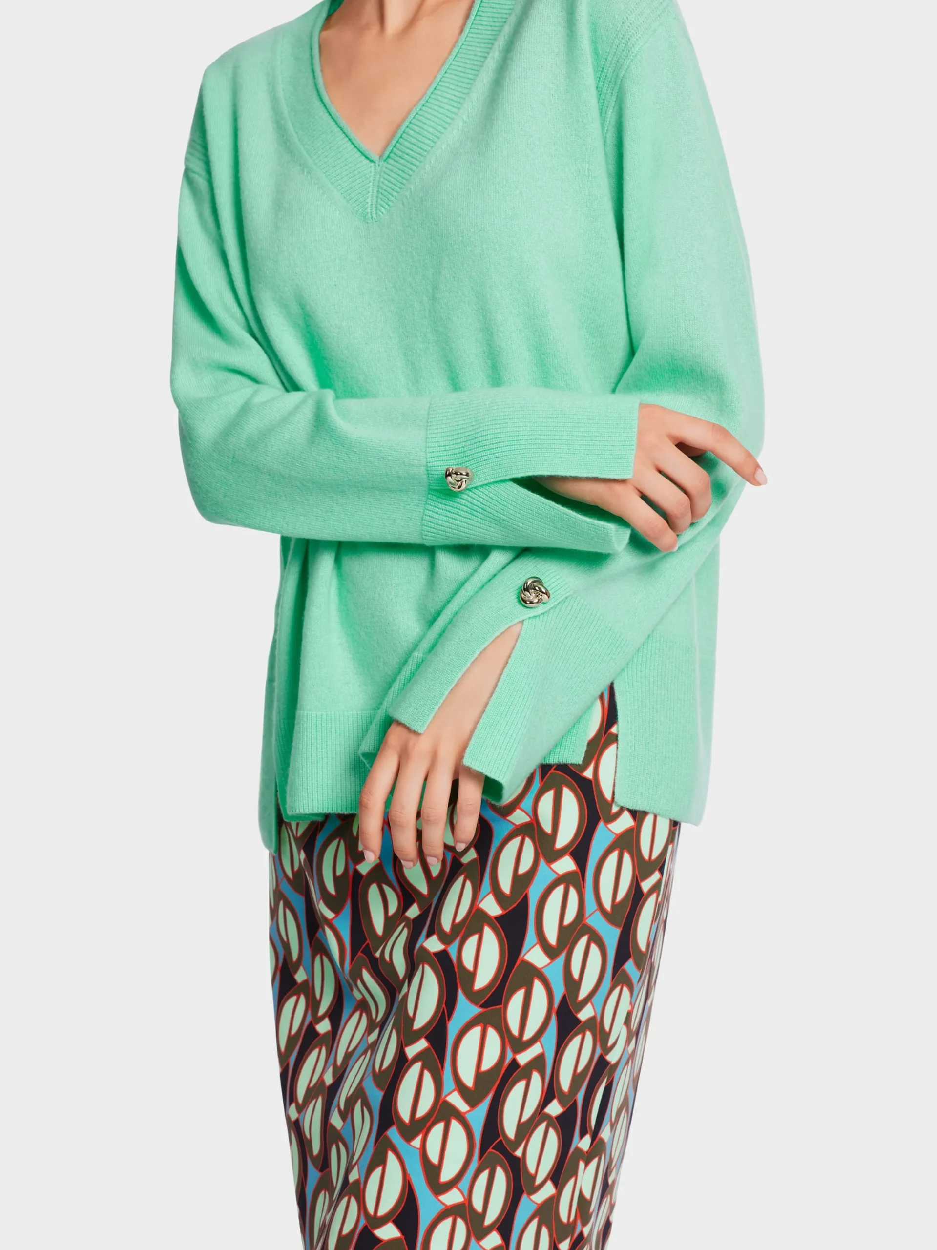 Marc Cain Pullover & Sweatshirts|Strick-V-NECK-PULLI "RETHINK TOGETHER" soft malachite