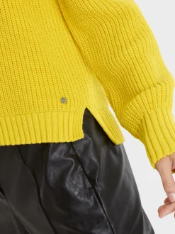 Marc Cain Pullover & Sweatshirts-V-NECK-PULLOVER KNITTED IN GERMANY bright sulphur