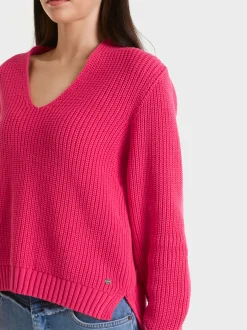 Marc Cain Pullover & Sweatshirts-V-NECK-PULLOVER KNITTED IN GERMANY super pink