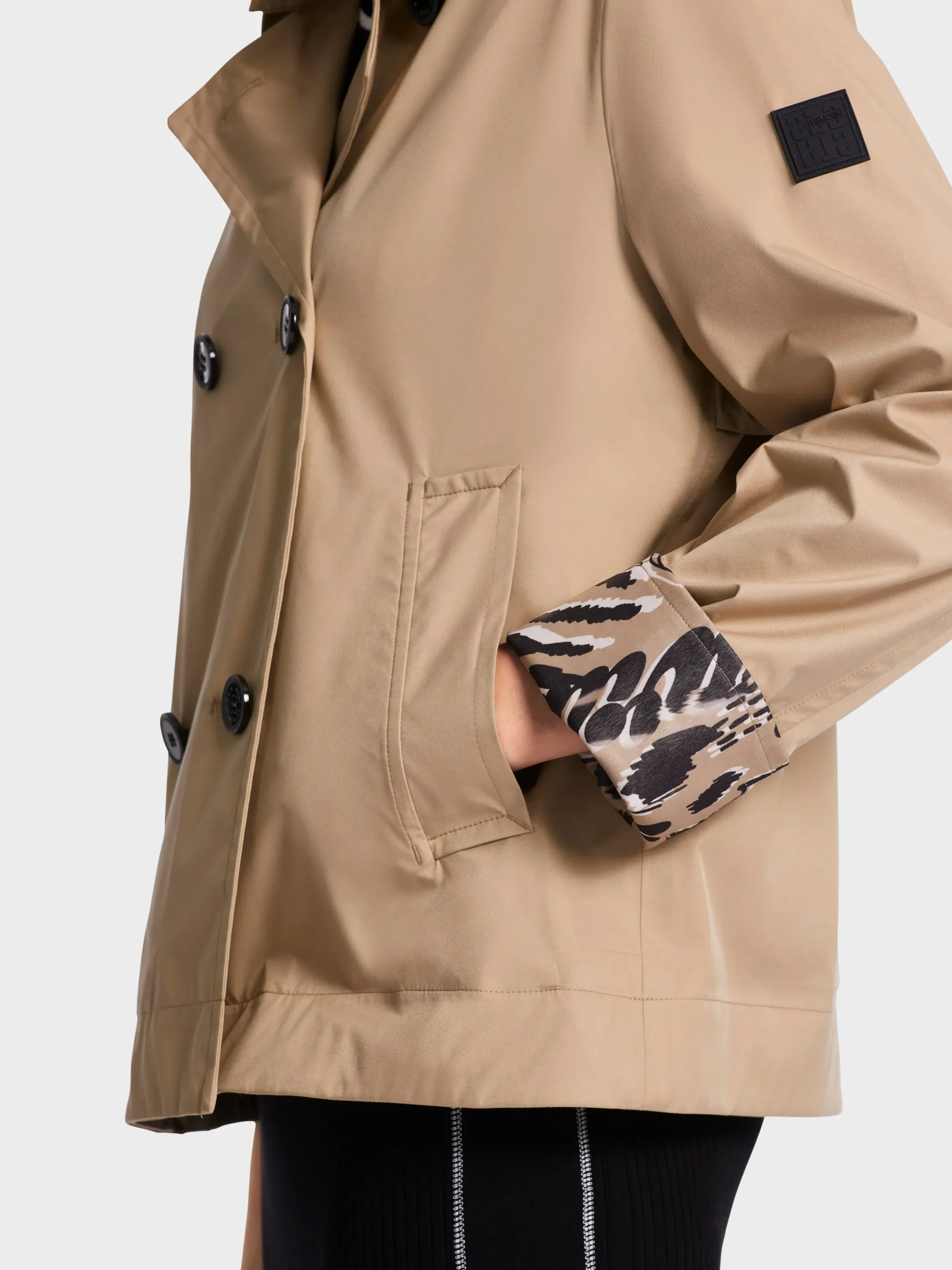Marc Cain Mäntel & Outdoorjacken-ZWEIREIHIGE OUTDOORJACKE bright camel